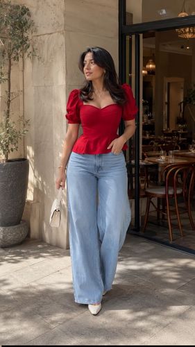 Blusa roja escote corazón manga corta