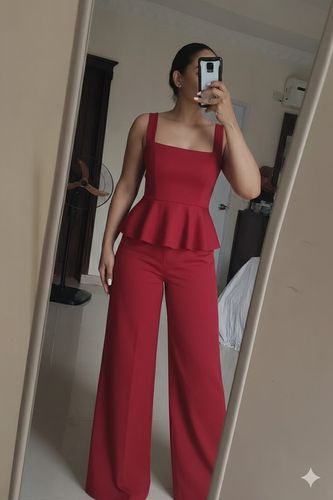 Conjunto peplum y pantalón rojo